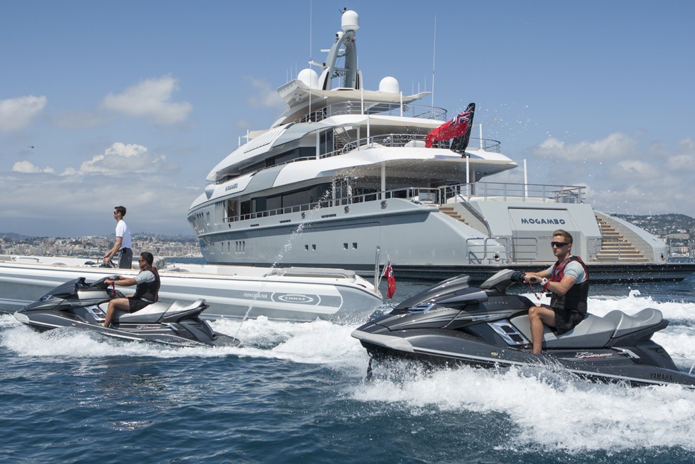 motor yacht mogambo